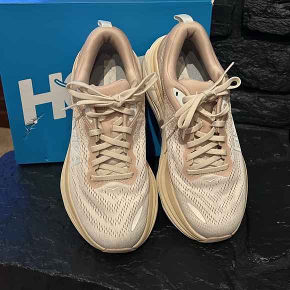 Hoka Bondi - Size 8 women’s - Picture 4 of 5